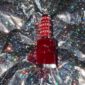 BRAND NEW DND REGULAR POLISH IN BOSTON UNIVERSITY RED